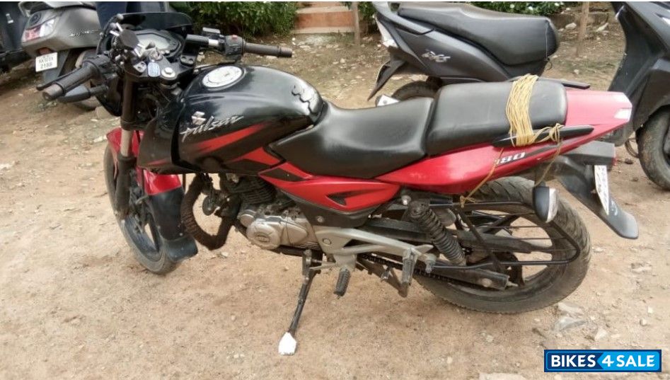 Bajaj Pulsar 180