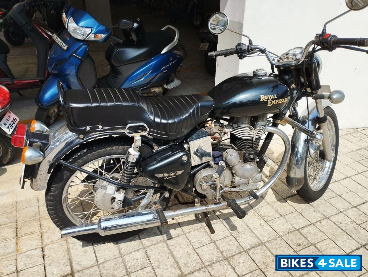 Black Royal Enfield Bullet Electra