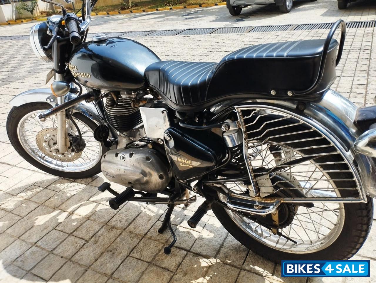 Black Royal Enfield Bullet Electra