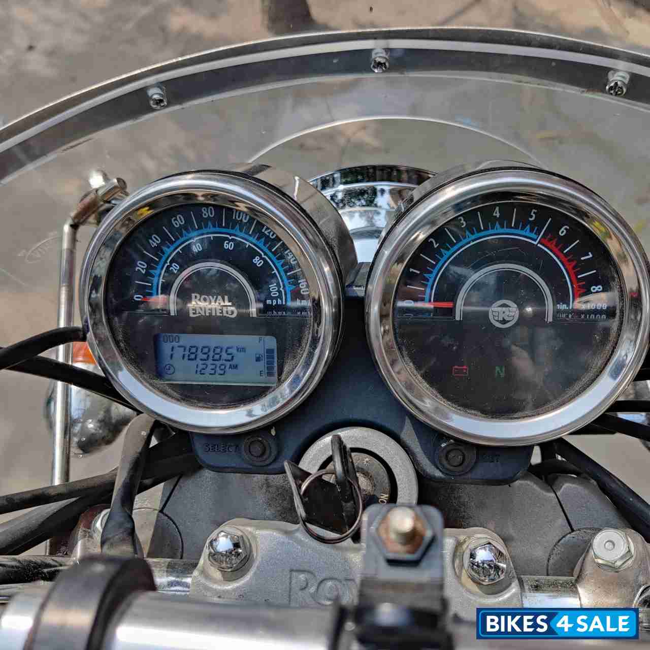 Black Flicker Royal Enfield Thunderbird 500 Black Flicker Royal Enfield Thunderbird 500