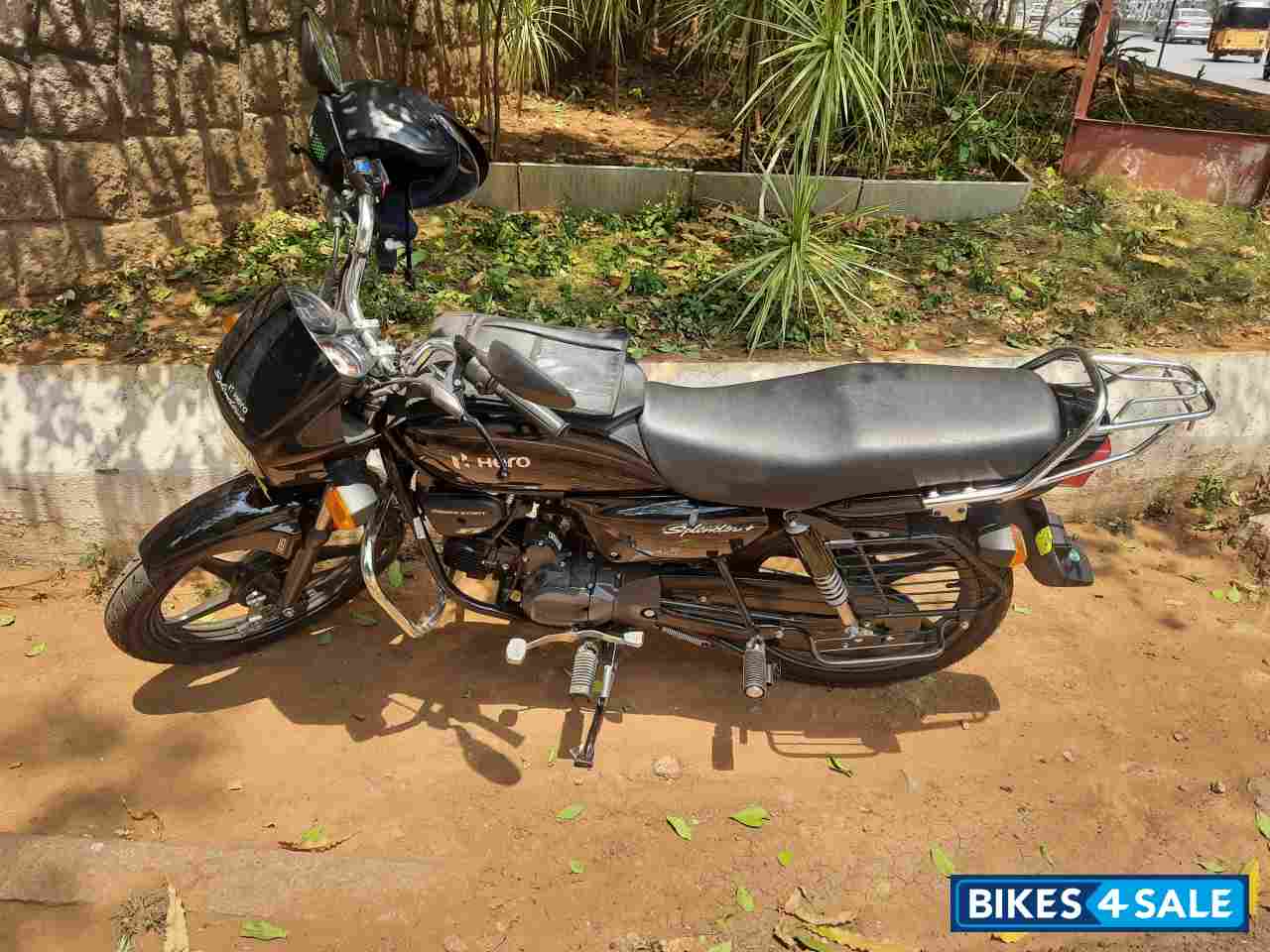 All Black Hero Splendor Plus BS6