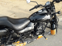 Bajaj Avenger 180 DTS-i