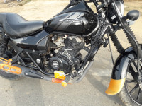 Bajaj Avenger 180 DTS-i