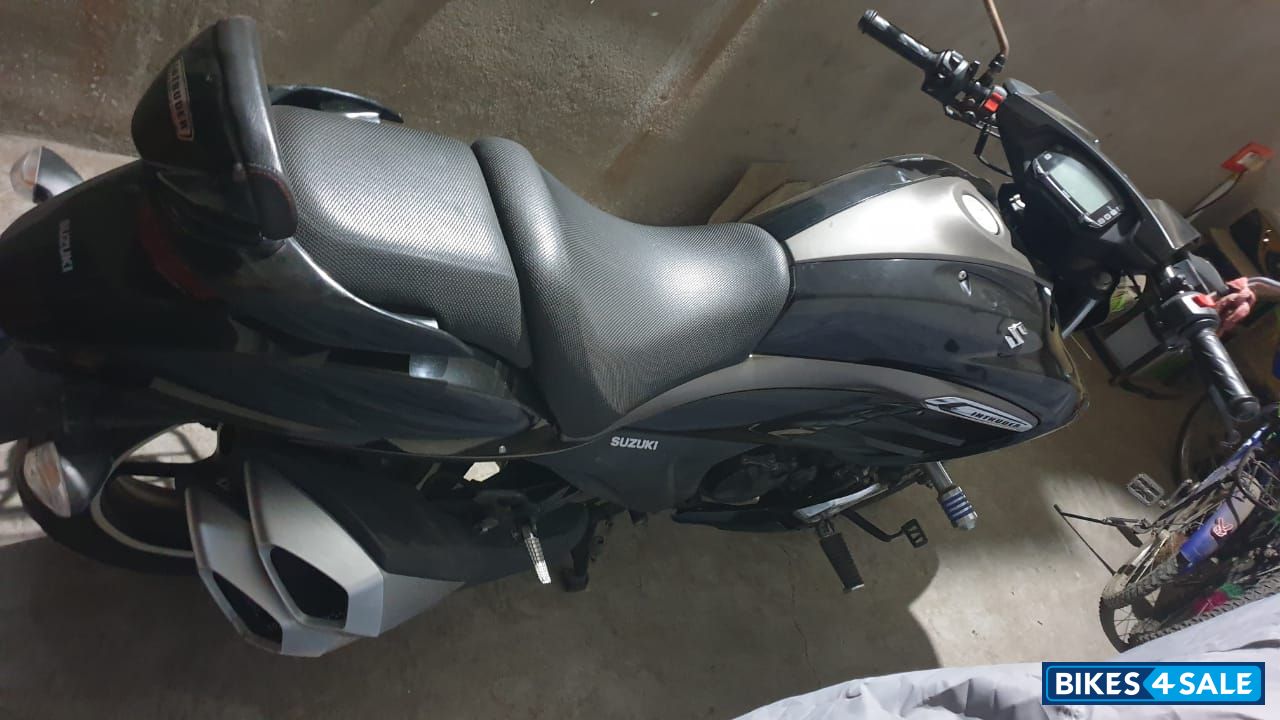 Black Suzuki Intruder 150