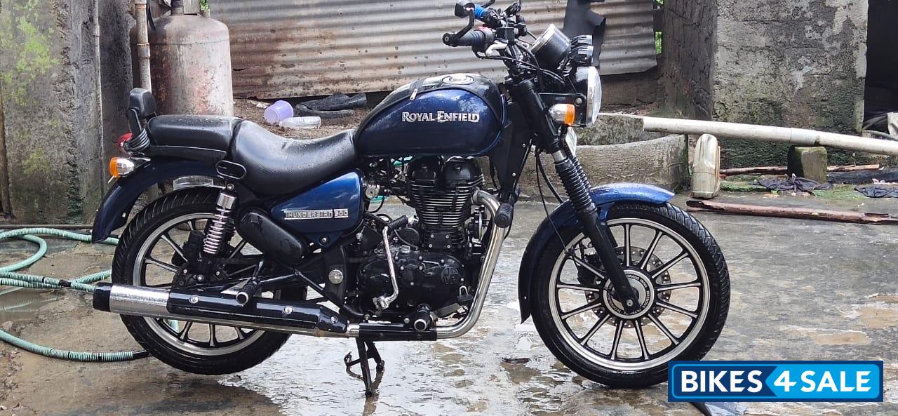 Blue Royal Enfield Thunderbird 500