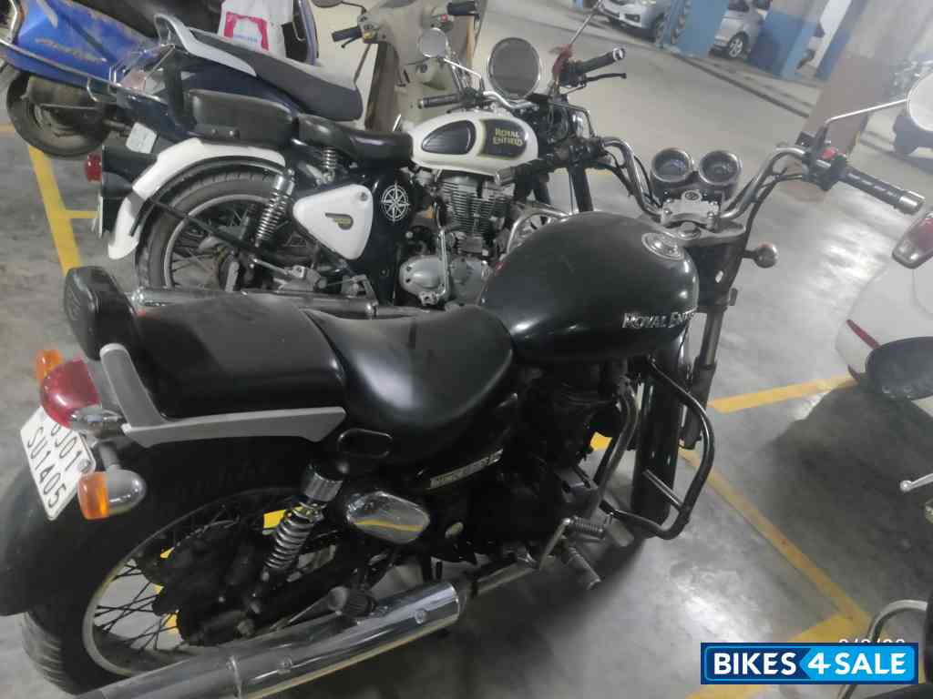 Stone Black Royal Enfield Thunderbird 350