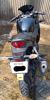 Black Honda CBR 250R