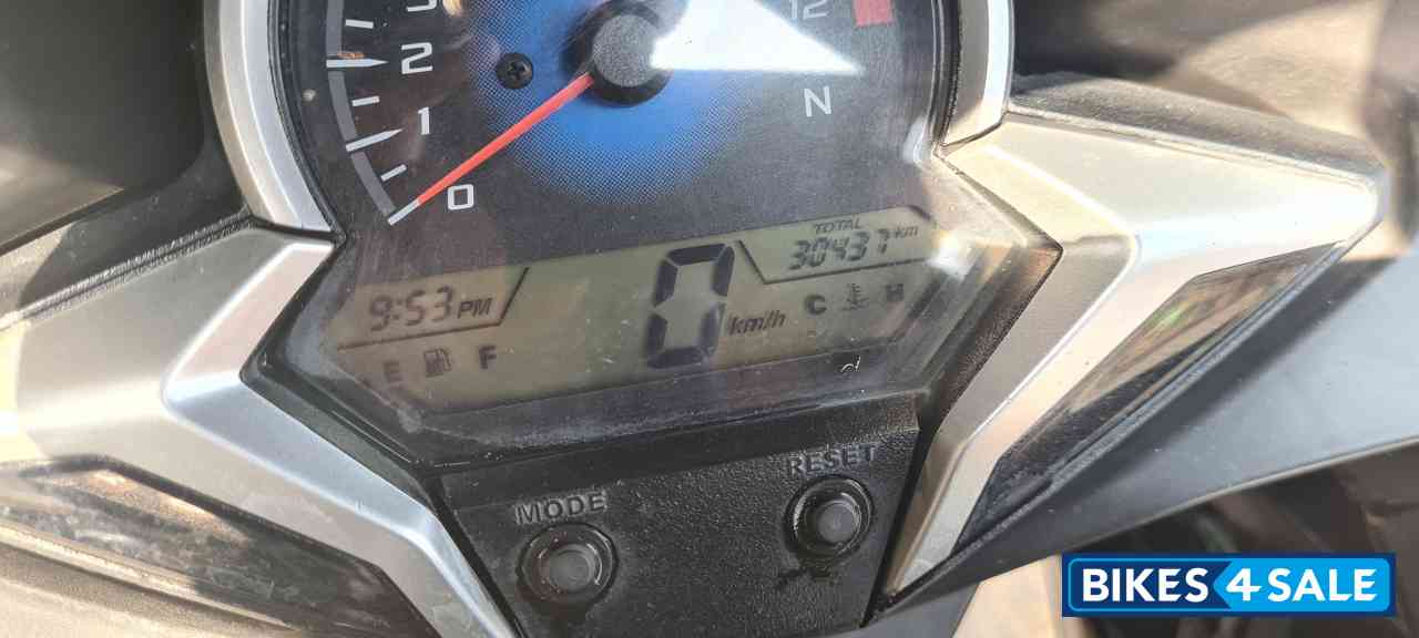 Black Honda CBR 250R