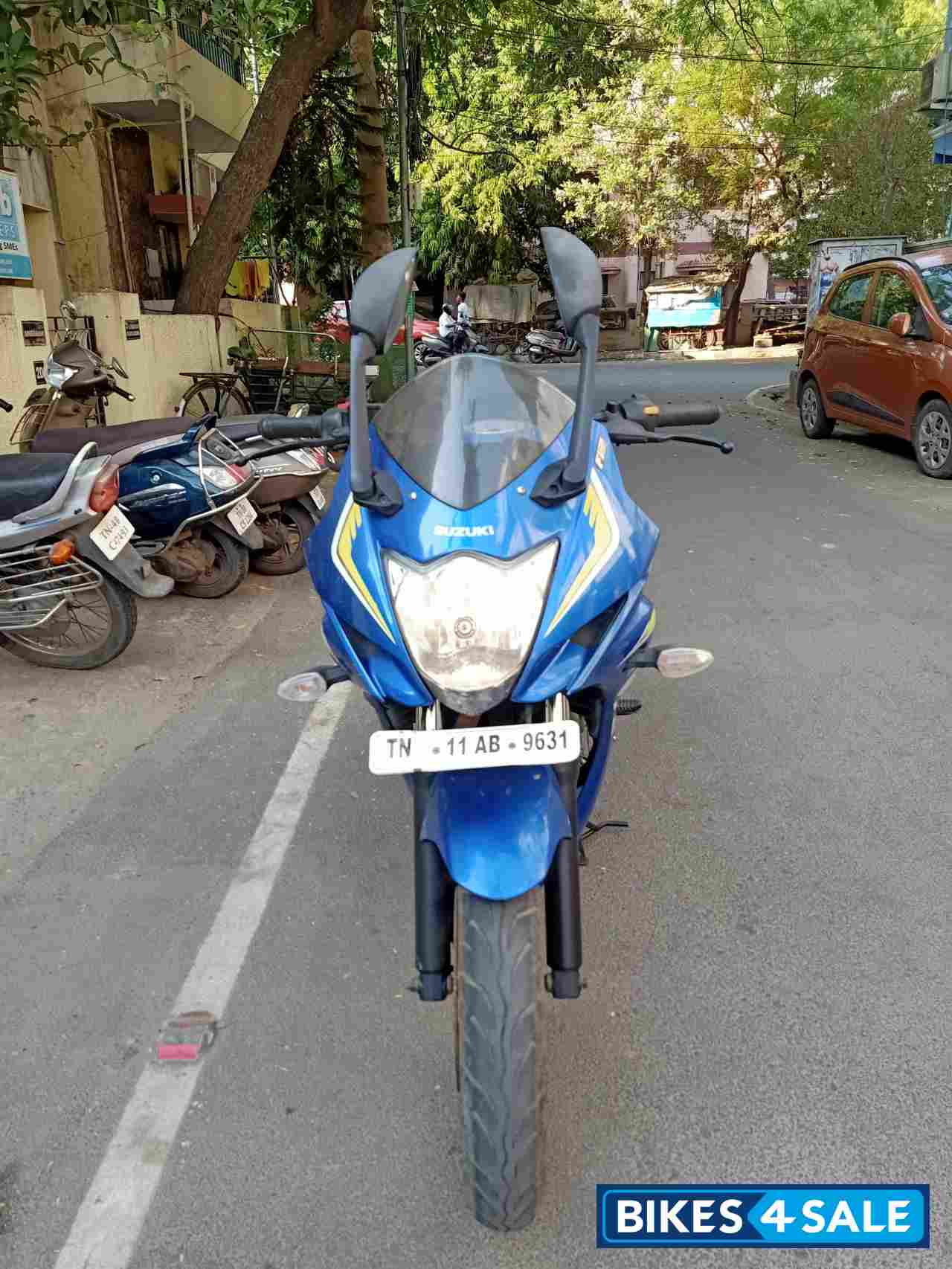 Blue Suzuki Gixxer SF Fi