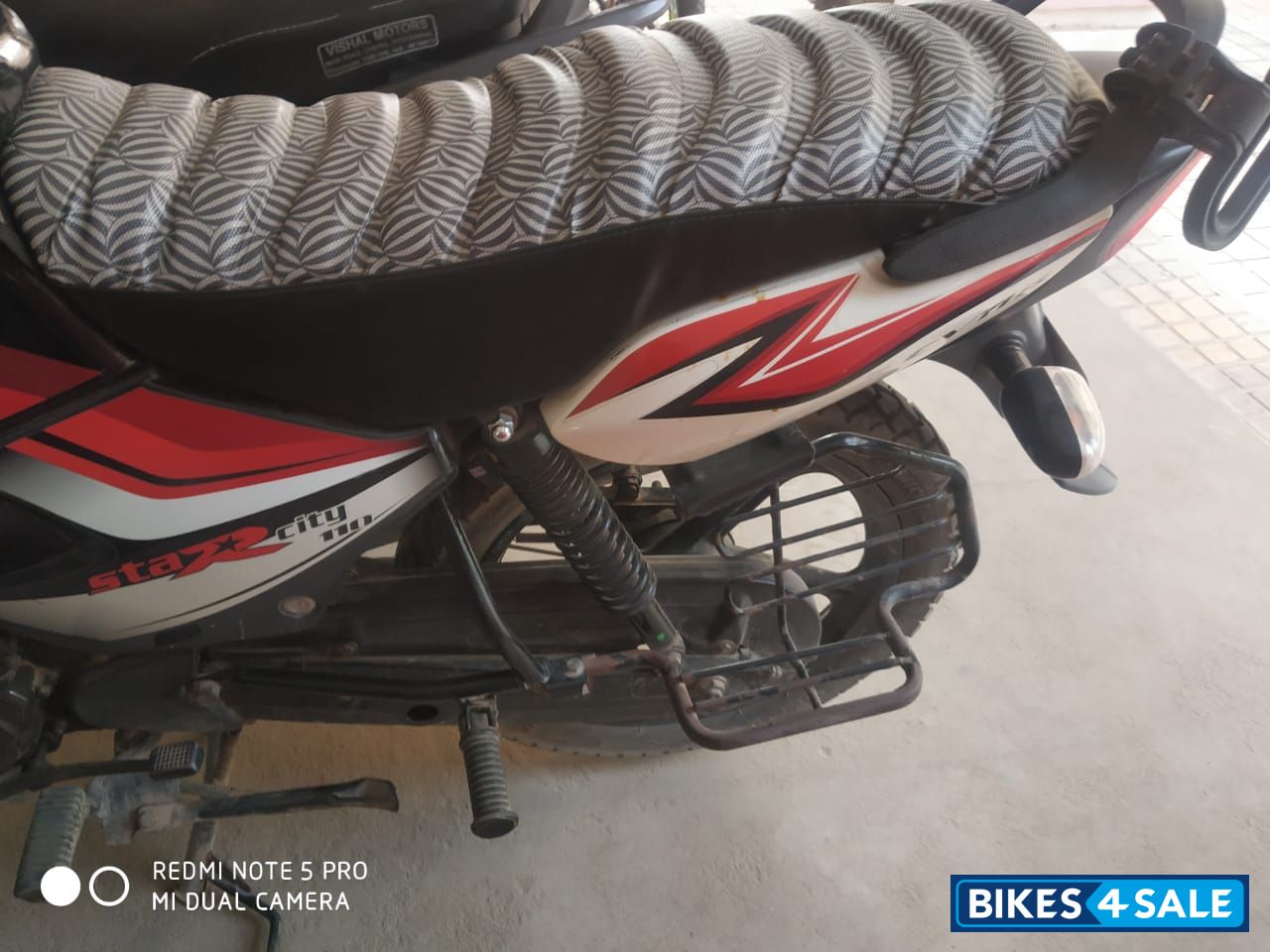 Black TVS Star City Plus BS VI