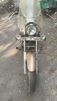 Desert Gold Bajaj Avenger Cruise 220