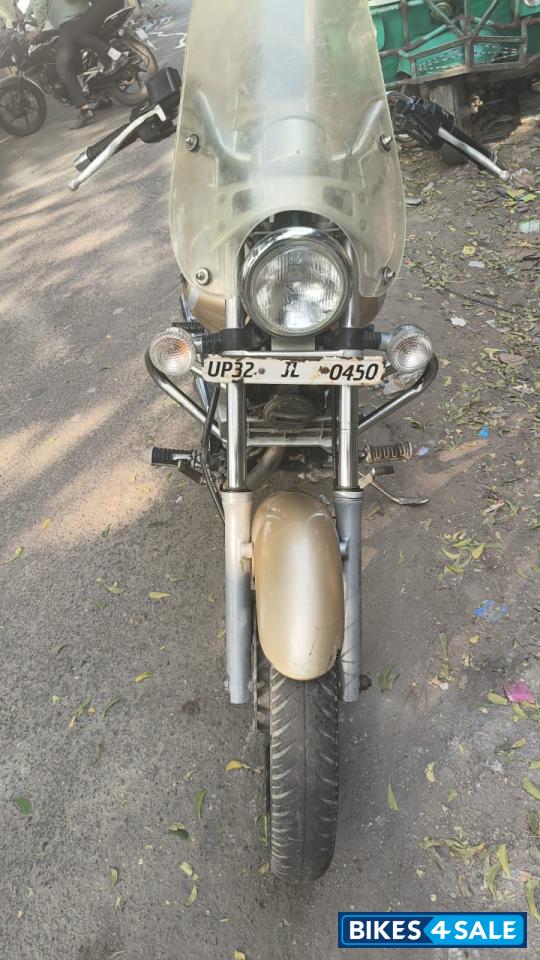 Desert Gold Bajaj Avenger Cruise 220