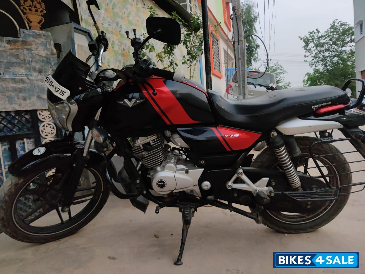 Black/ Red Bajaj V15