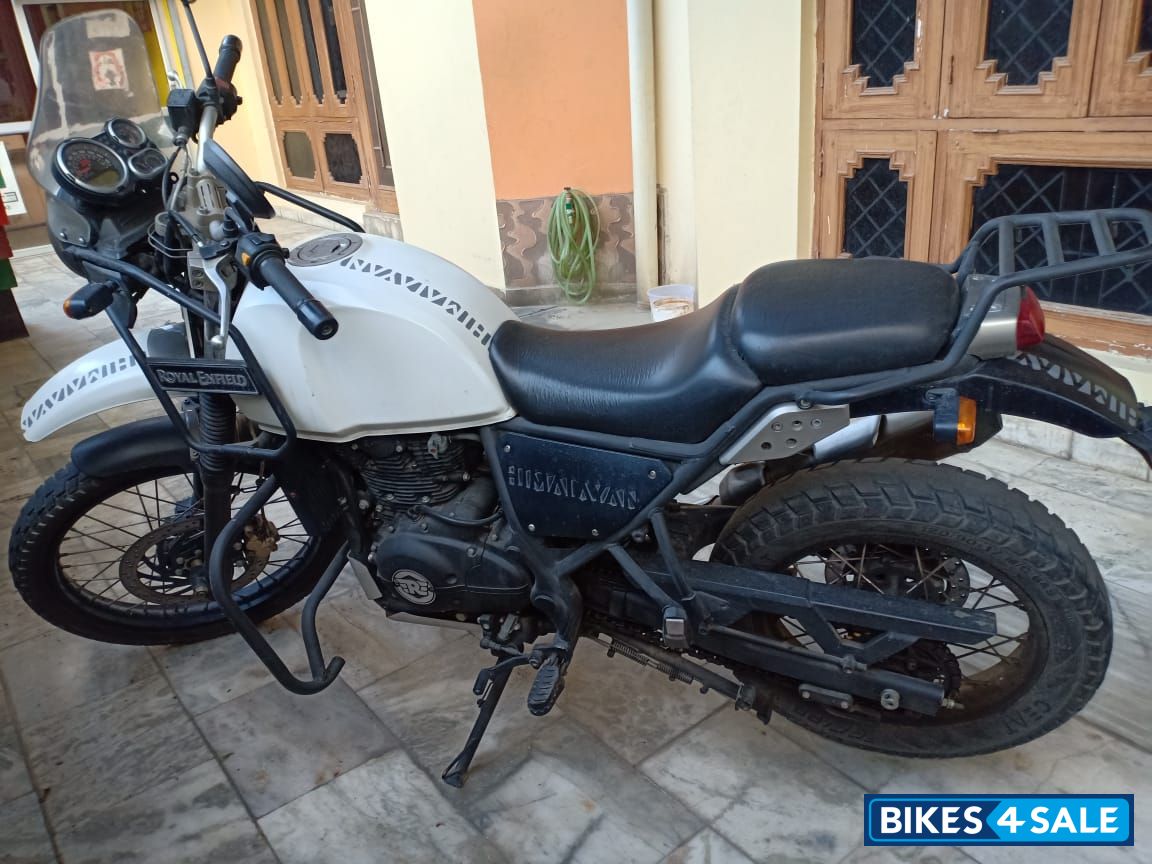 White Royal Enfield Himalayan