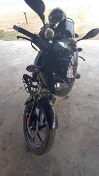 Bajaj Pulsar 125 Split Seat