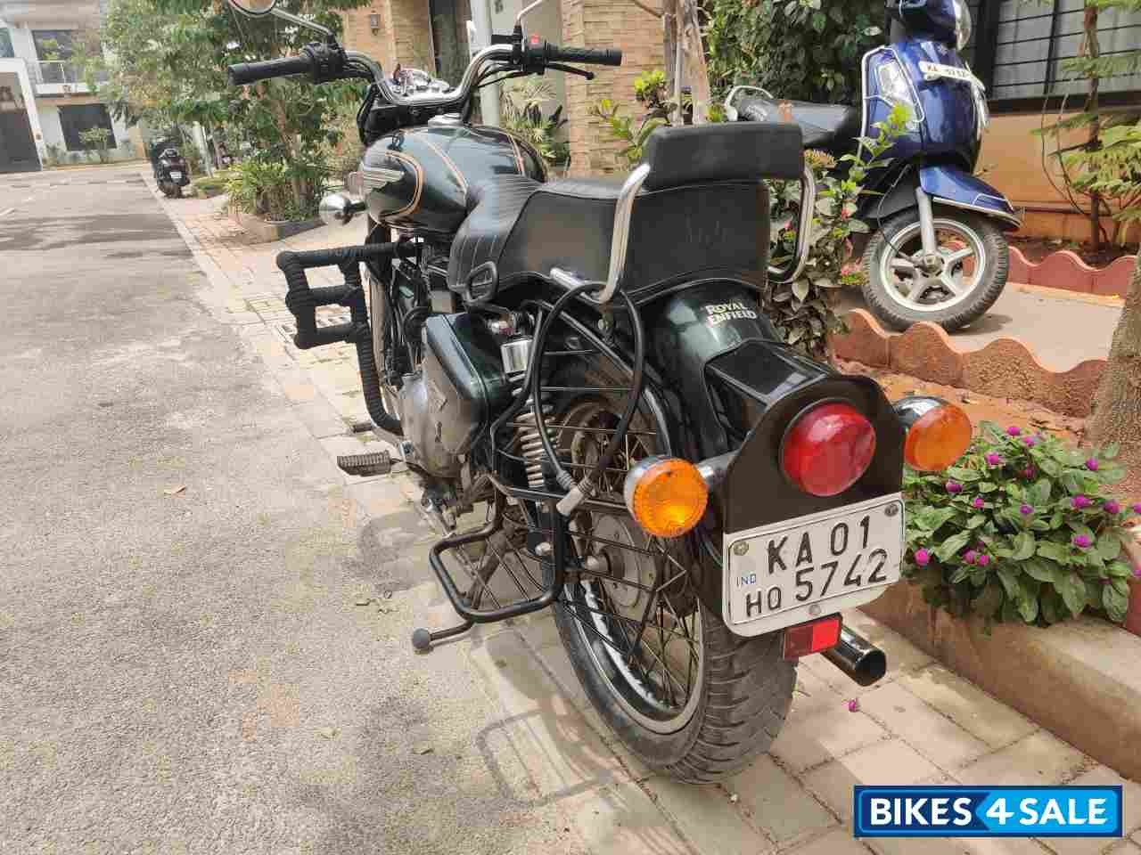 Royal Enfield Classic 500