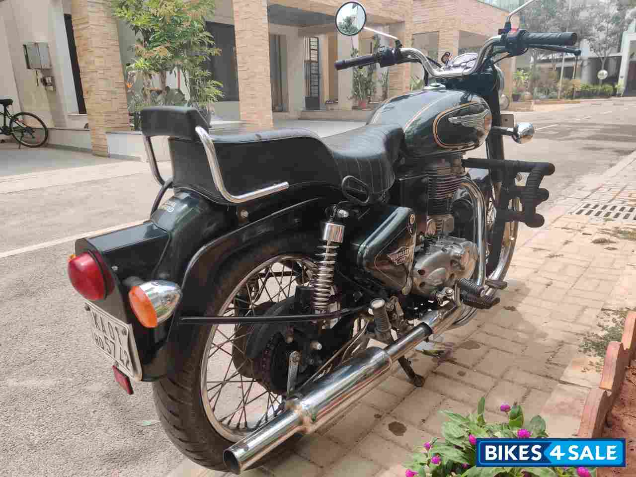Royal Enfield Classic 500
