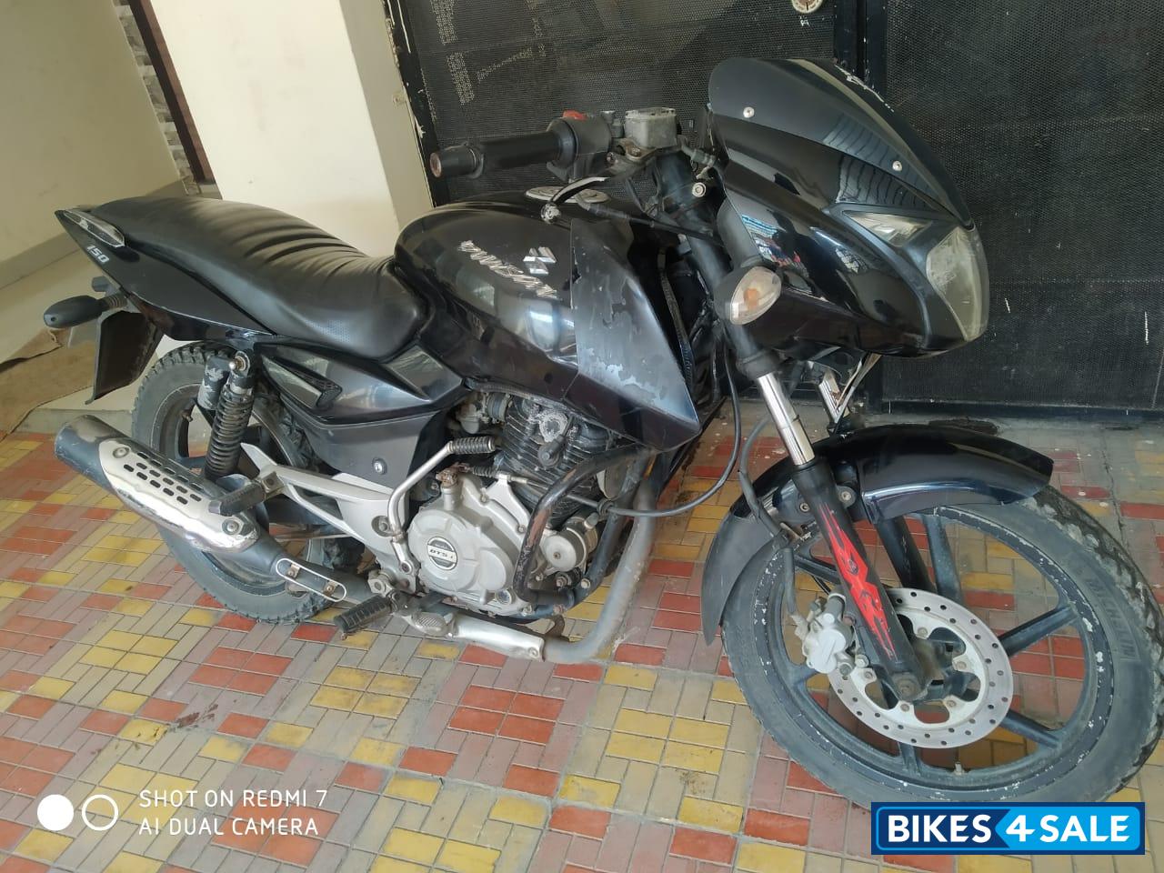 Black Bajaj Pulsar 150