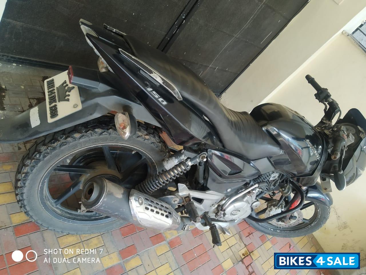 Black Bajaj Pulsar 150