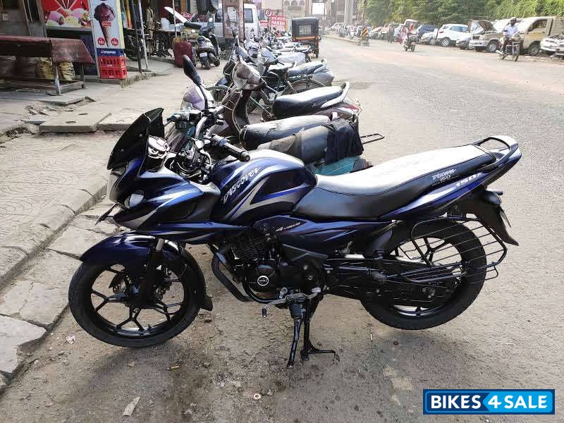 Bajaj Discover 150 F