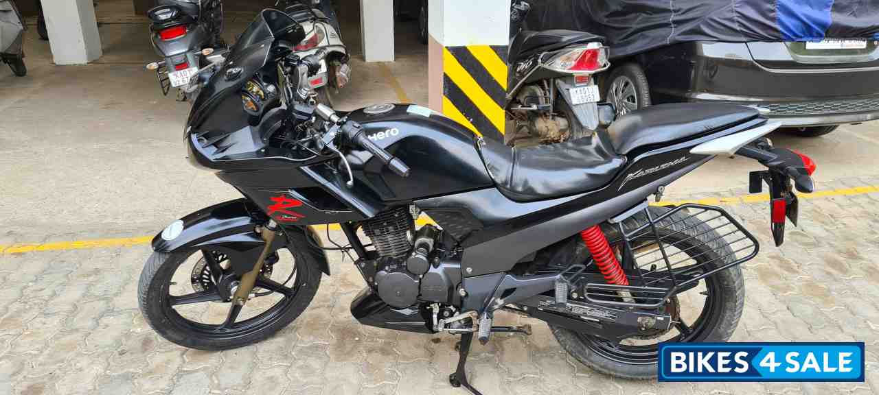 Black Hero Karizma R