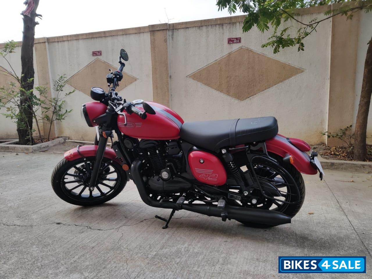 Jawa 42 Dual Channel ABS Orion Red