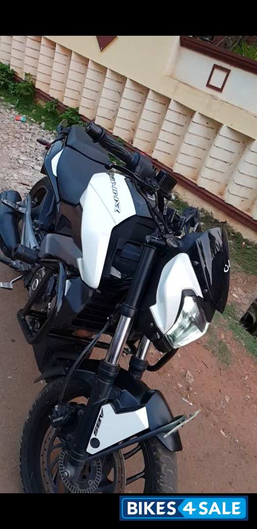 Bajaj Dominar 400