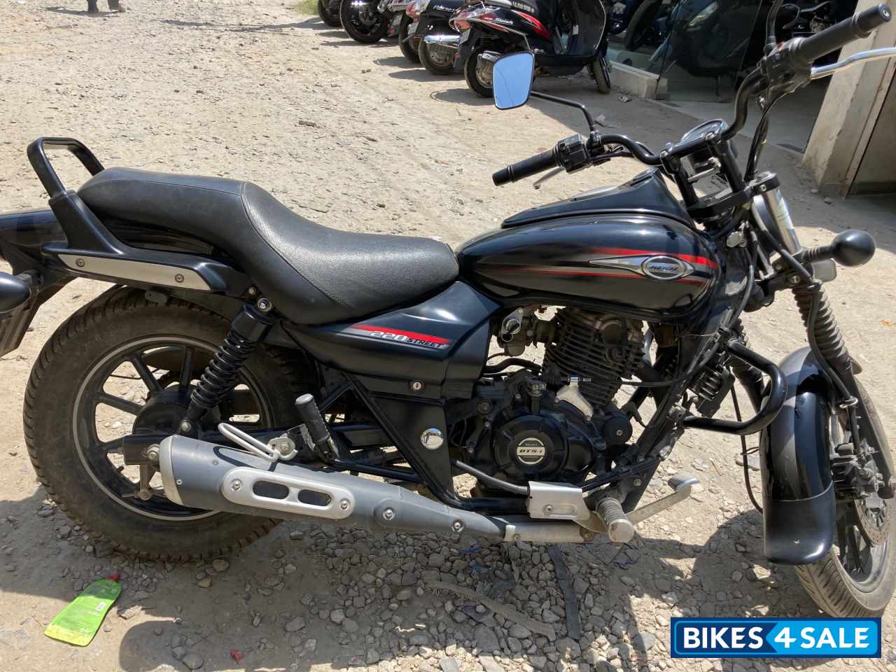 Bajaj Avenger Street 220