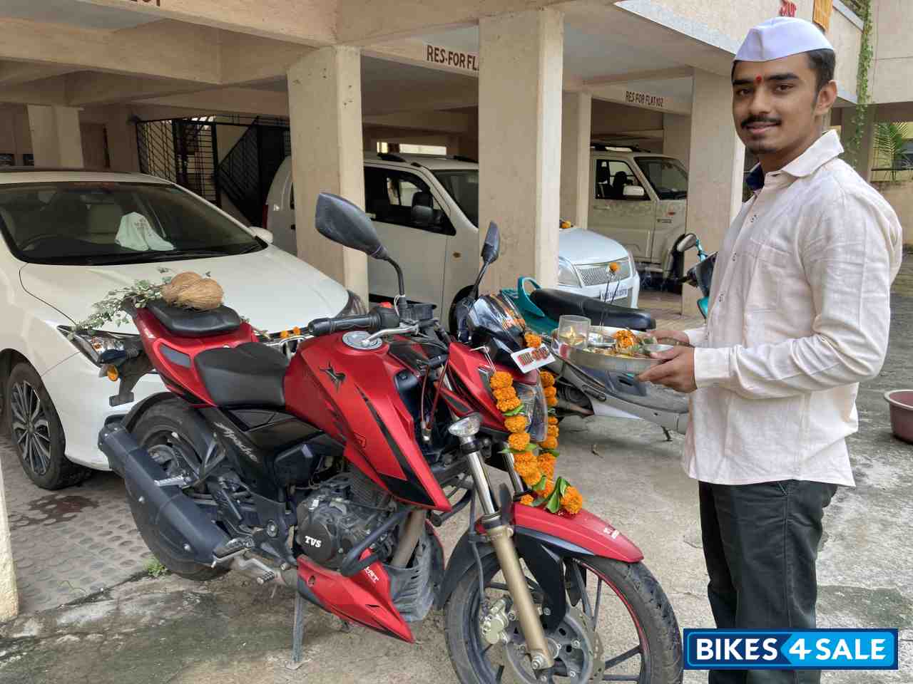 TVS Apache RTR 200 4V Race Edition 2.0