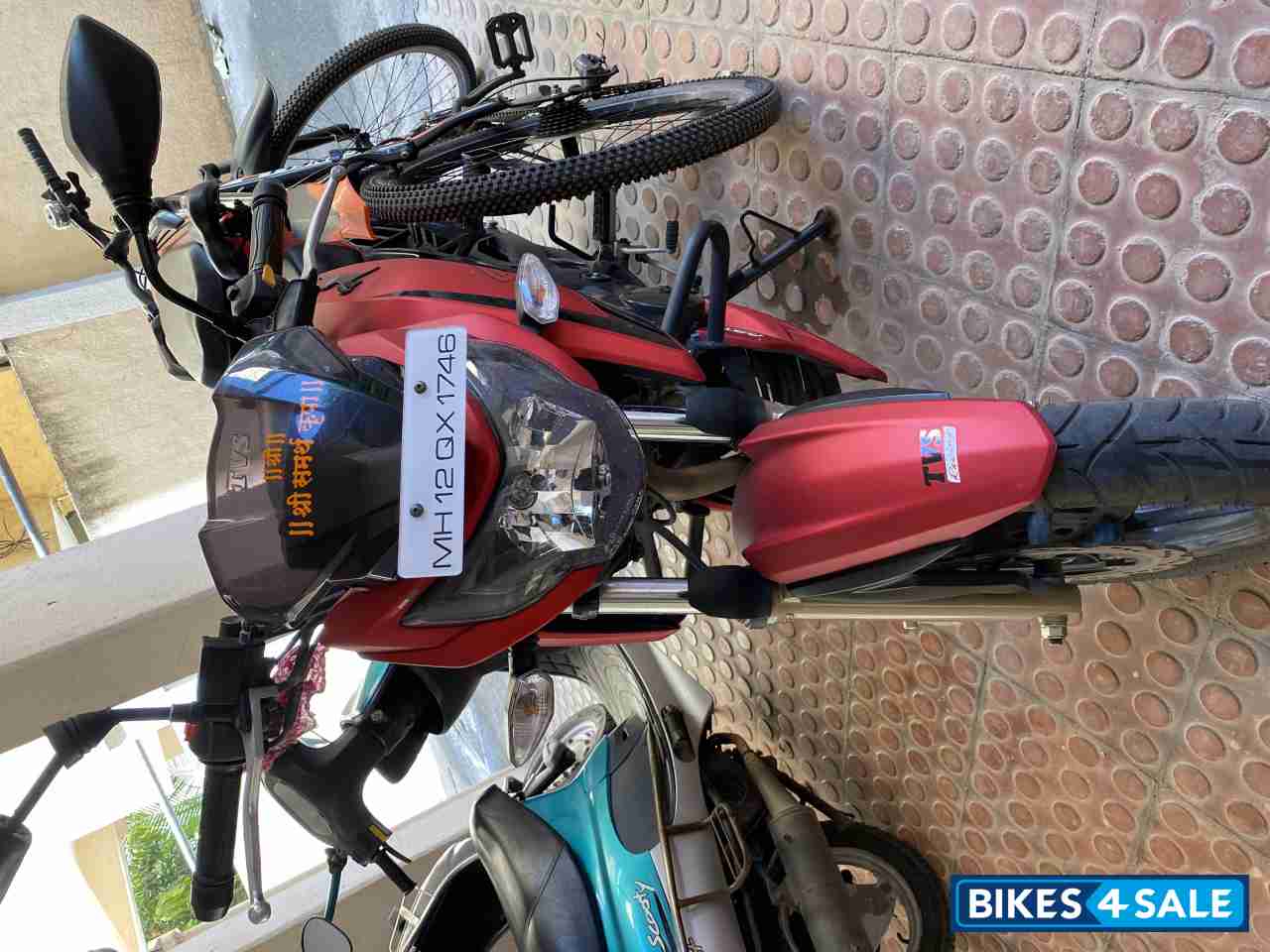 TVS Apache RTR 200 4V Race Edition 2.0