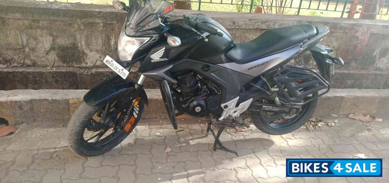 Honda CB Hornet 160R