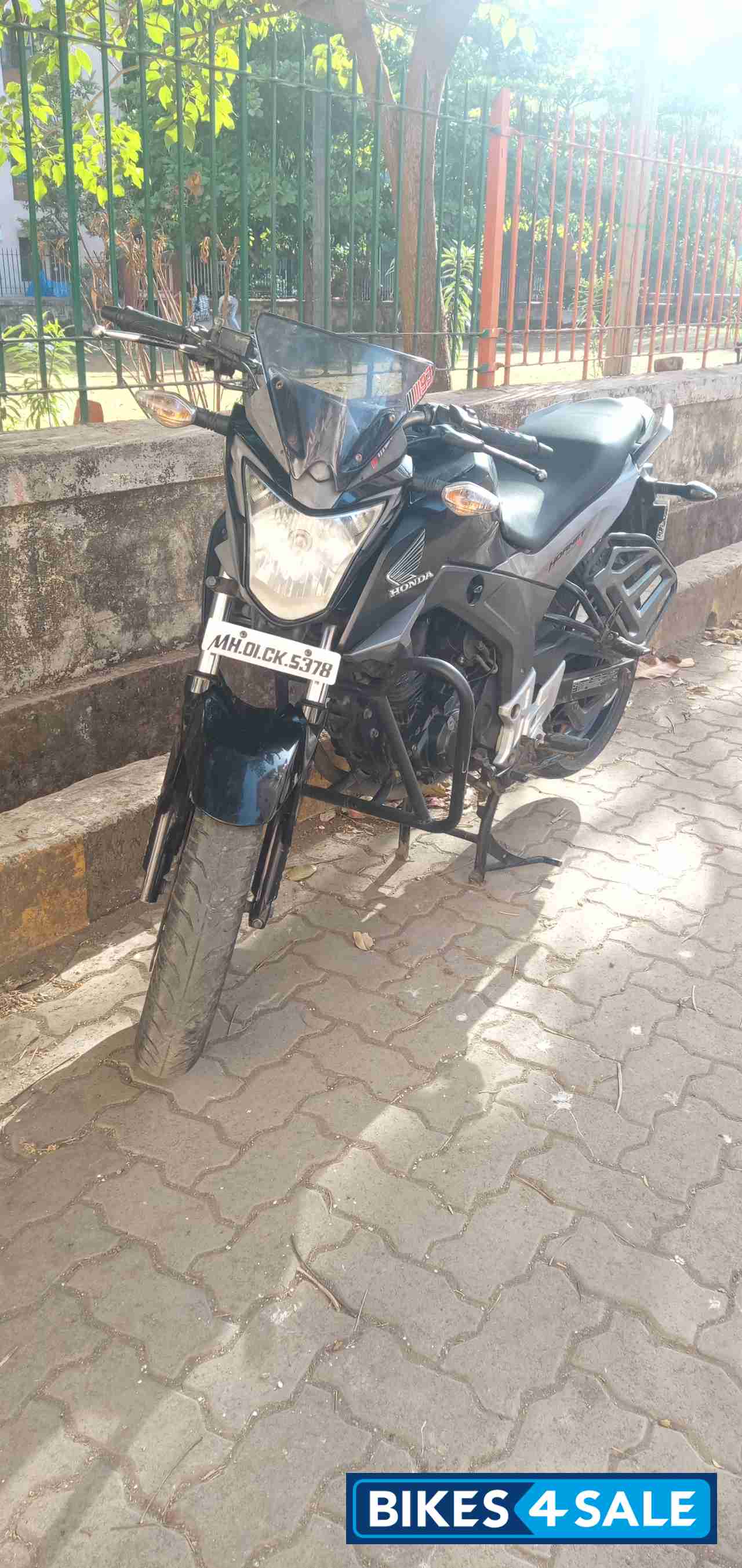 Honda CB Hornet 160R