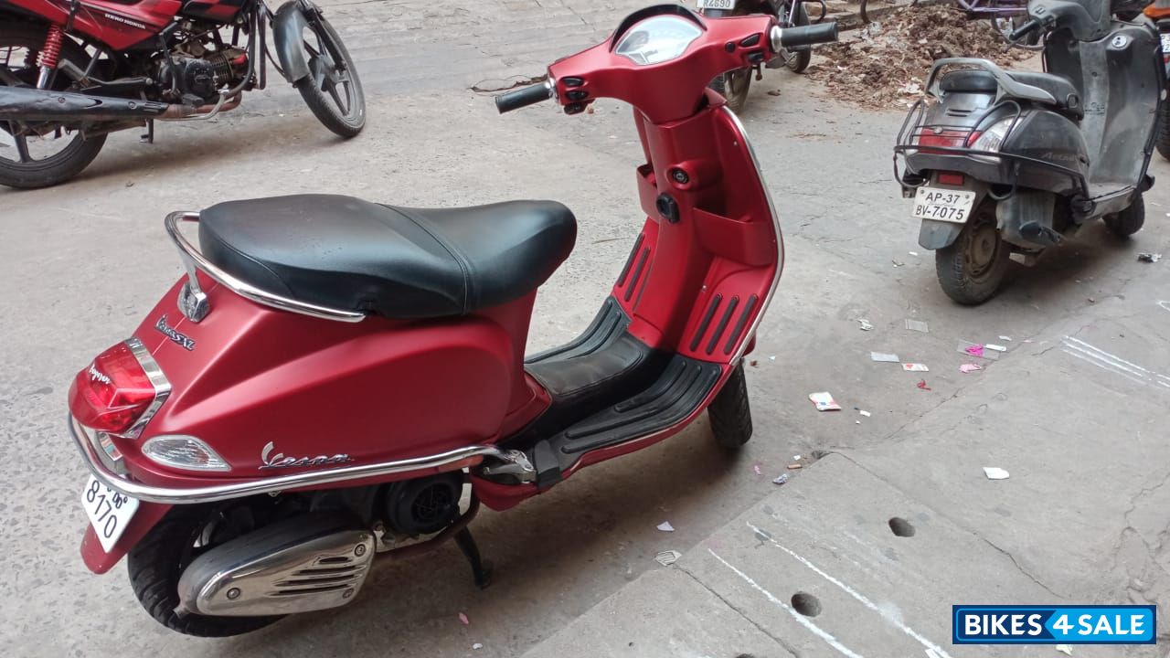 Matte Red Vespa SXL 125