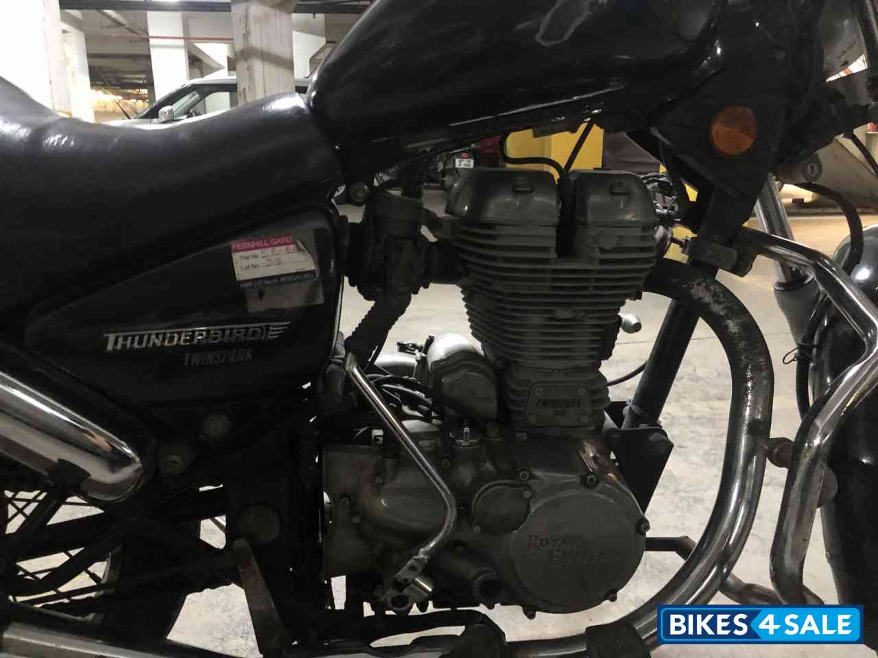 Black Royal Enfield Thunderbird 350