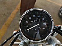 Black Bajaj Avenger 220 DTS-i