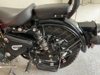 Stealth Black Royal Enfield Classic Stealth Black