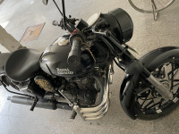 Stealth Black Royal Enfield Classic Stealth Black