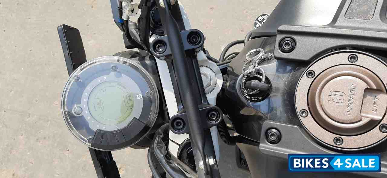 Dark Galvano Matt Husqvarna Svartpilen 250 2020