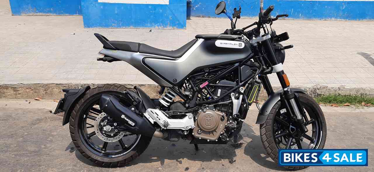 Dark Galvano Matt Husqvarna Svartpilen 250 2020