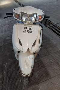 White Honda Activa