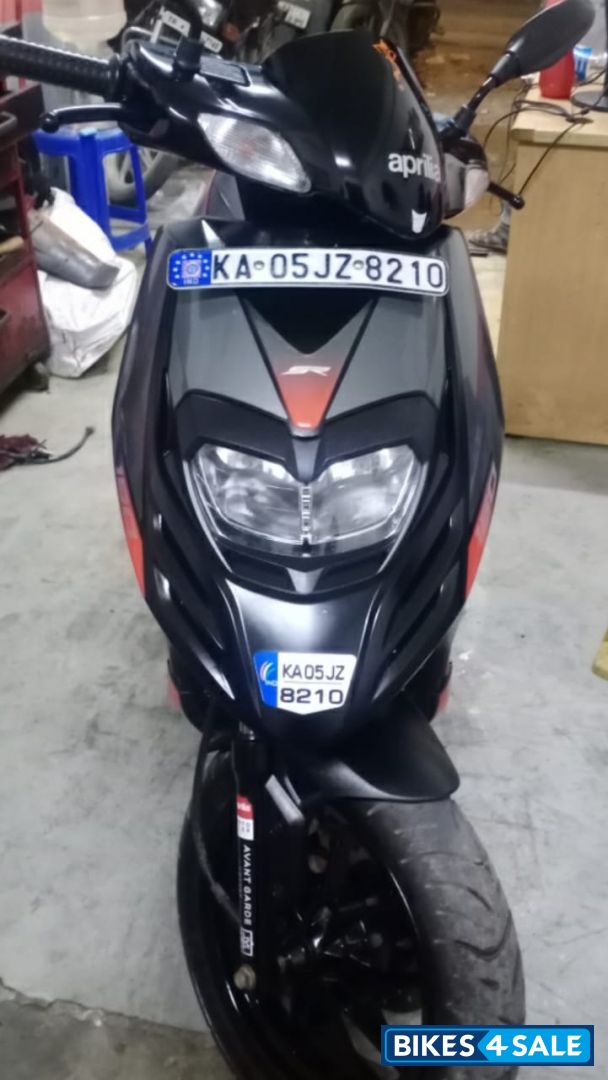 Blak And Red Aprilia SR 150