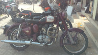 Maroon Royal Enfield Classic 500
