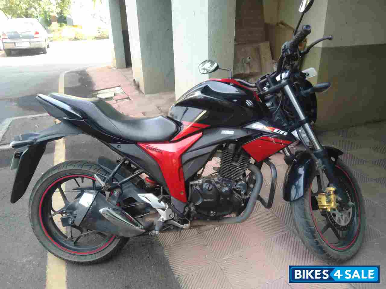 Red & Black Suzuki Gixxer 150