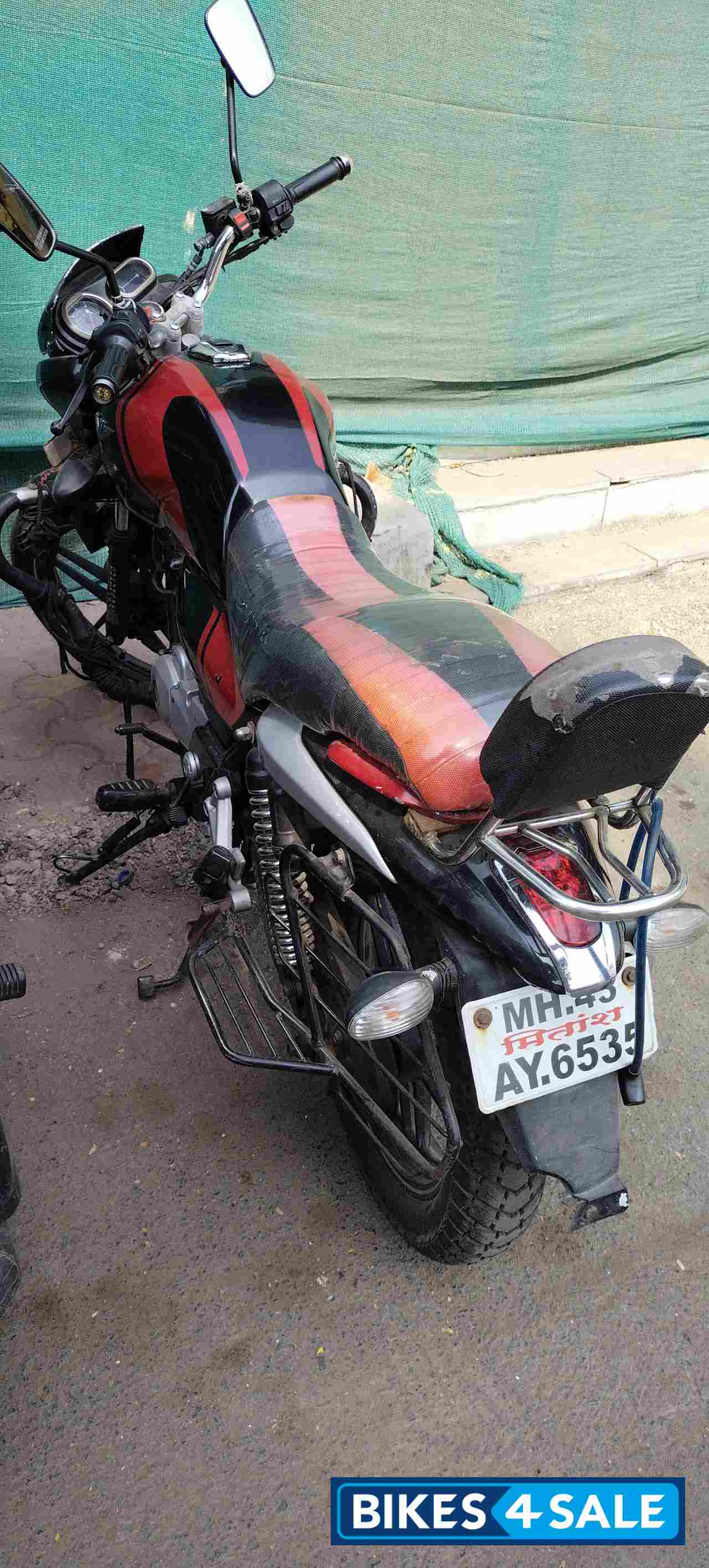 Black & Red Bajaj V15
