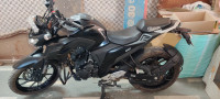 Metallic Black Yamaha FZ25