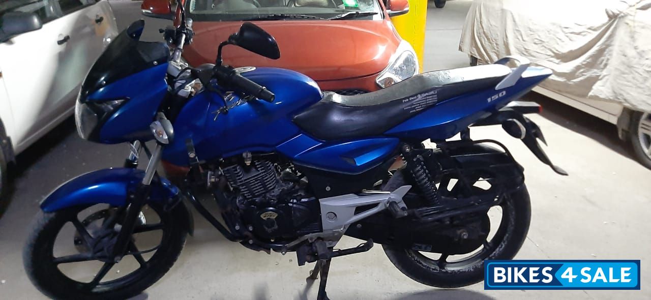 Blue Bajaj Pulsar 150 DTSi