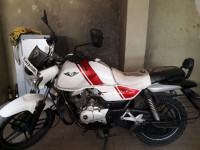 Bajaj V15