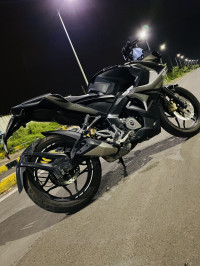 Bajaj Pulsar RS 200 2017 Model