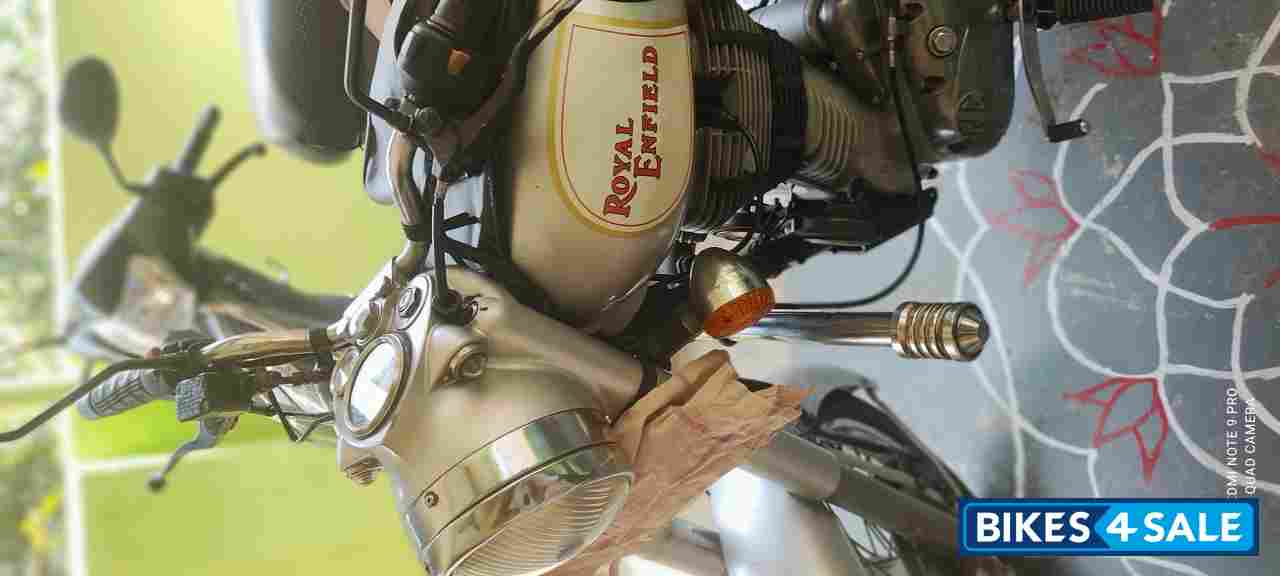 Silver Royal Enfield Classic 350