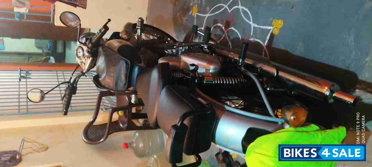 Silver Royal Enfield Classic 350